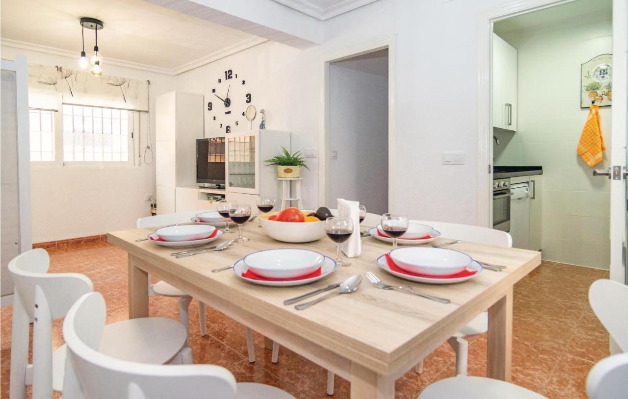 Stunning Apartment In Cordoba With Kitchen Córdoba Exterior foto
