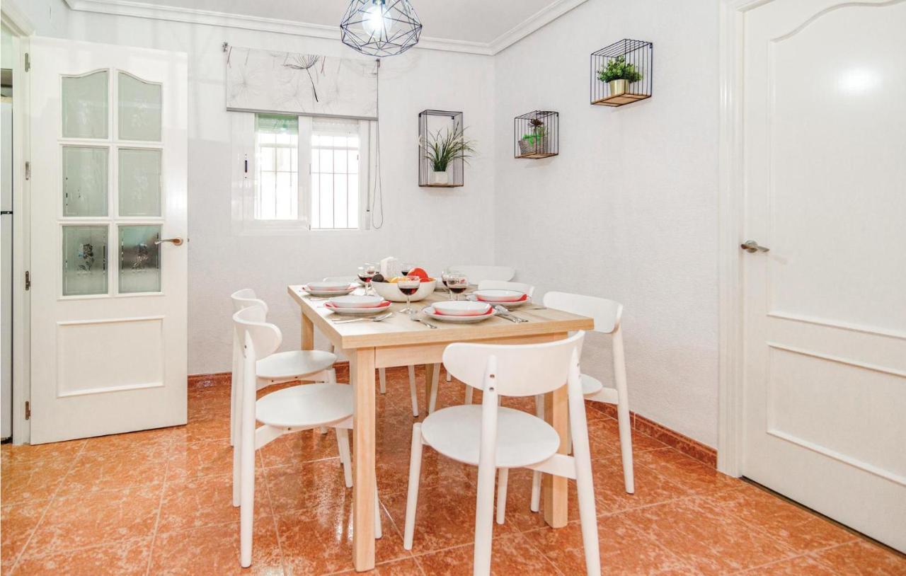 Stunning Apartment In Cordoba With Kitchen Córdoba Exterior foto